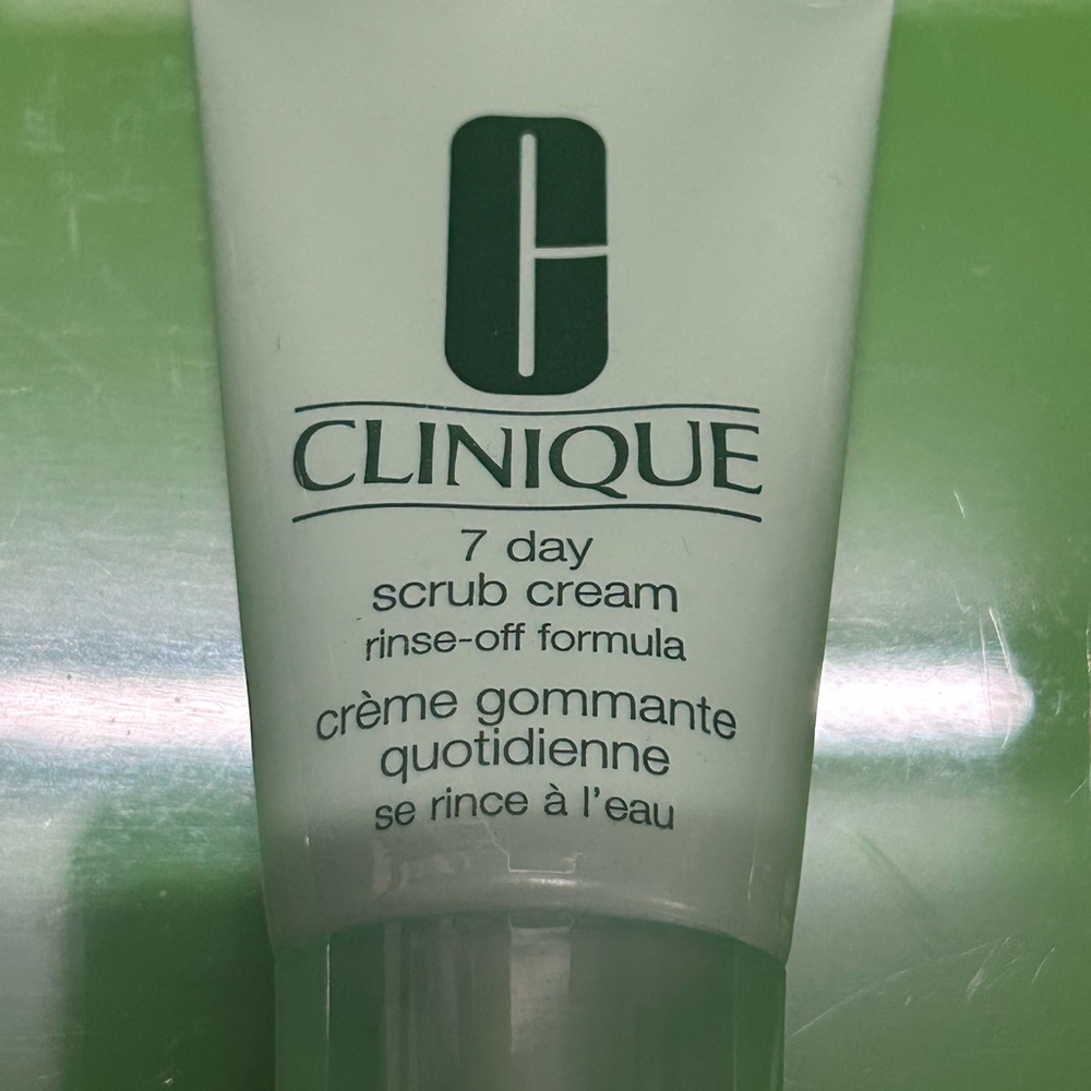 Clinique 7 Day Scrub Cream